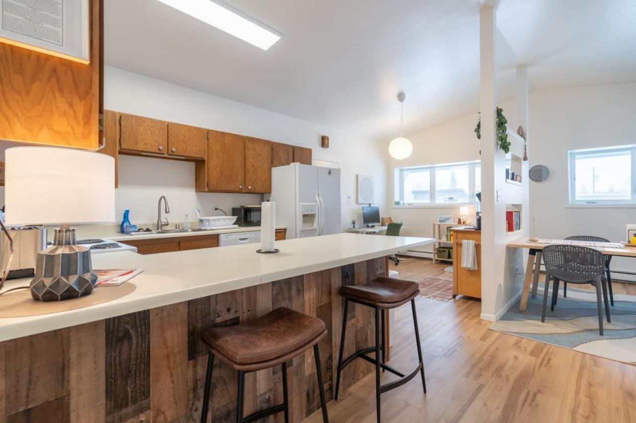 The Upper Downtown 2 Apartment