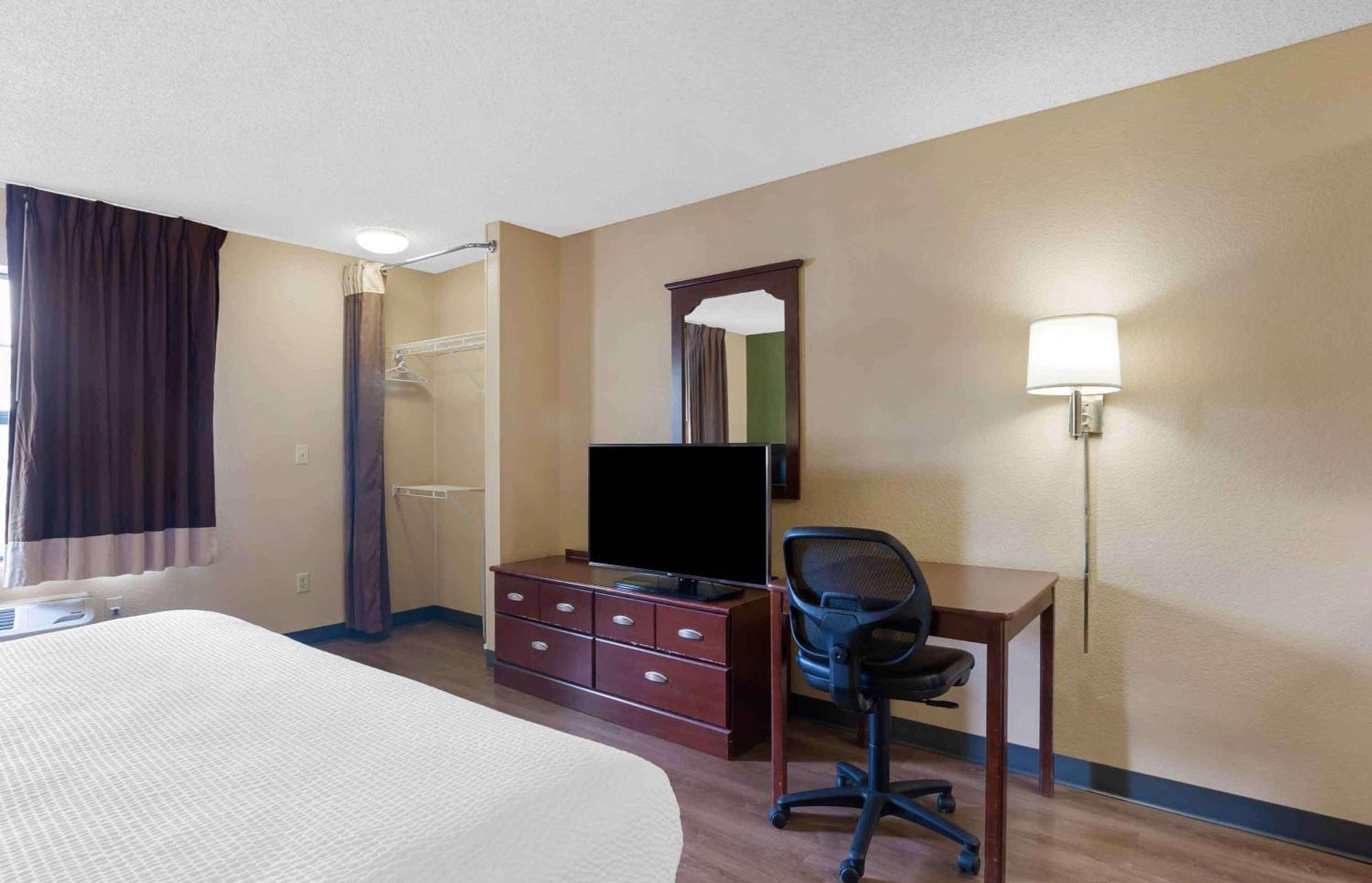 Hotel Extended America - - Old Airport Way