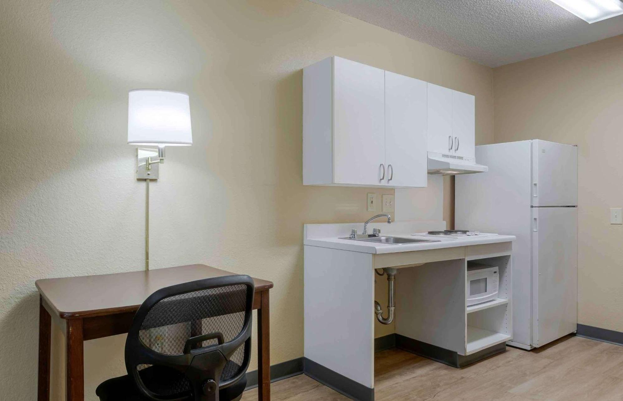Extended America - - Old Airport Way Hotel 2*