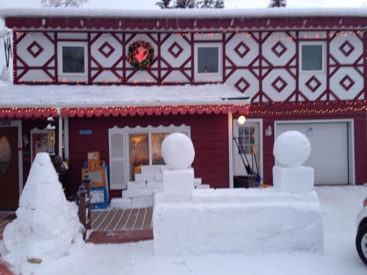 Billie's Backpackers * Fairbanks