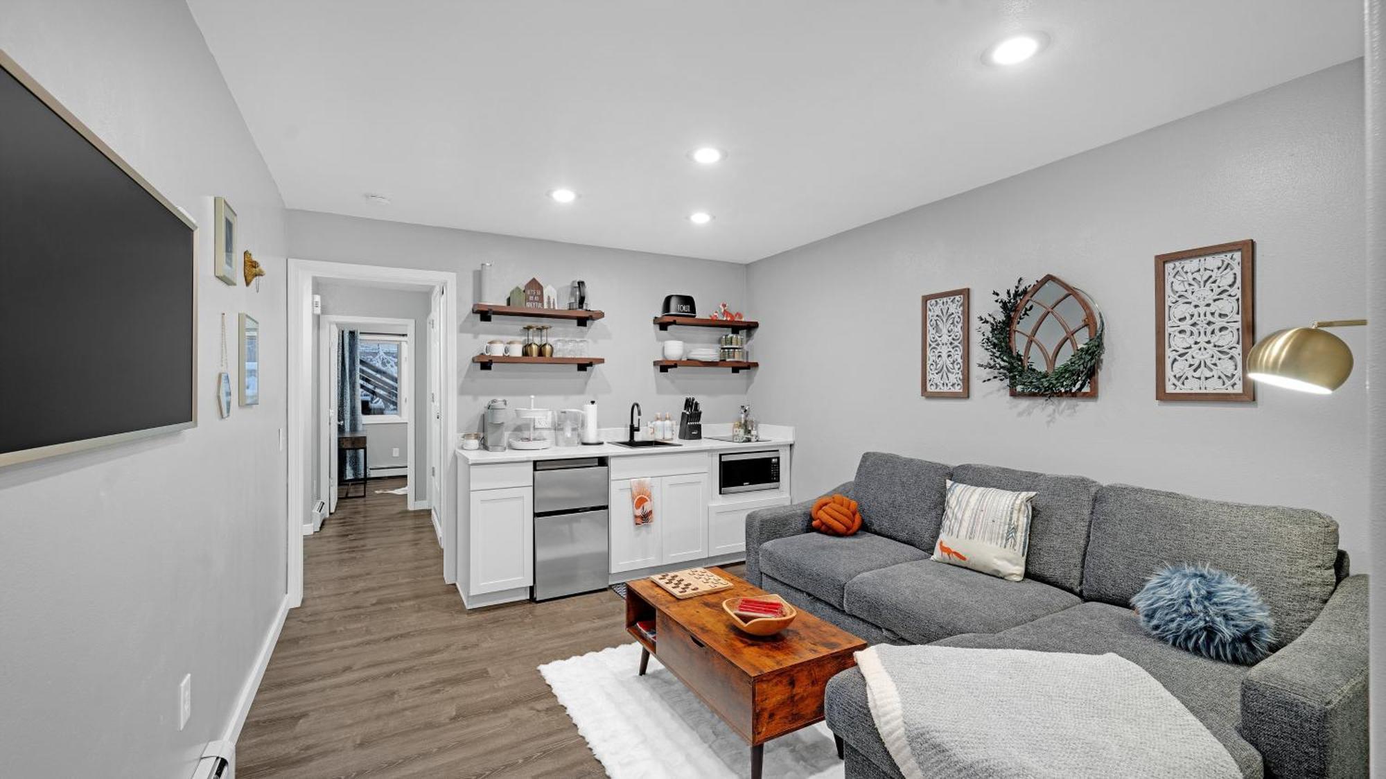 Fox Den Townhouse * Fairbanks