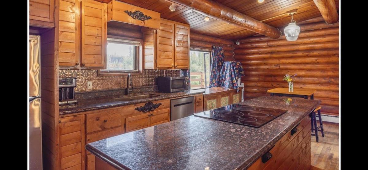 Chena River Roadhouse Full House Holiday home