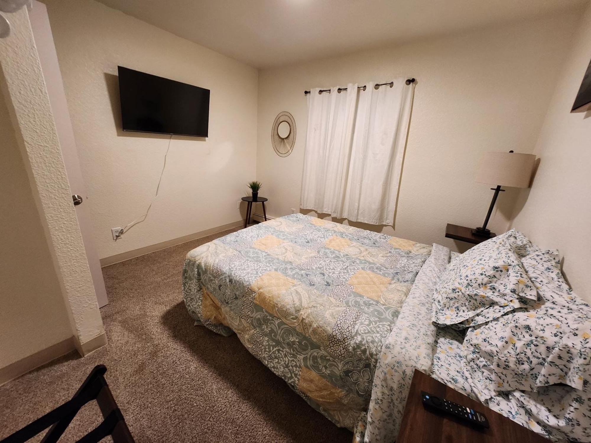 Luxury Bunkhouse Near Downtown