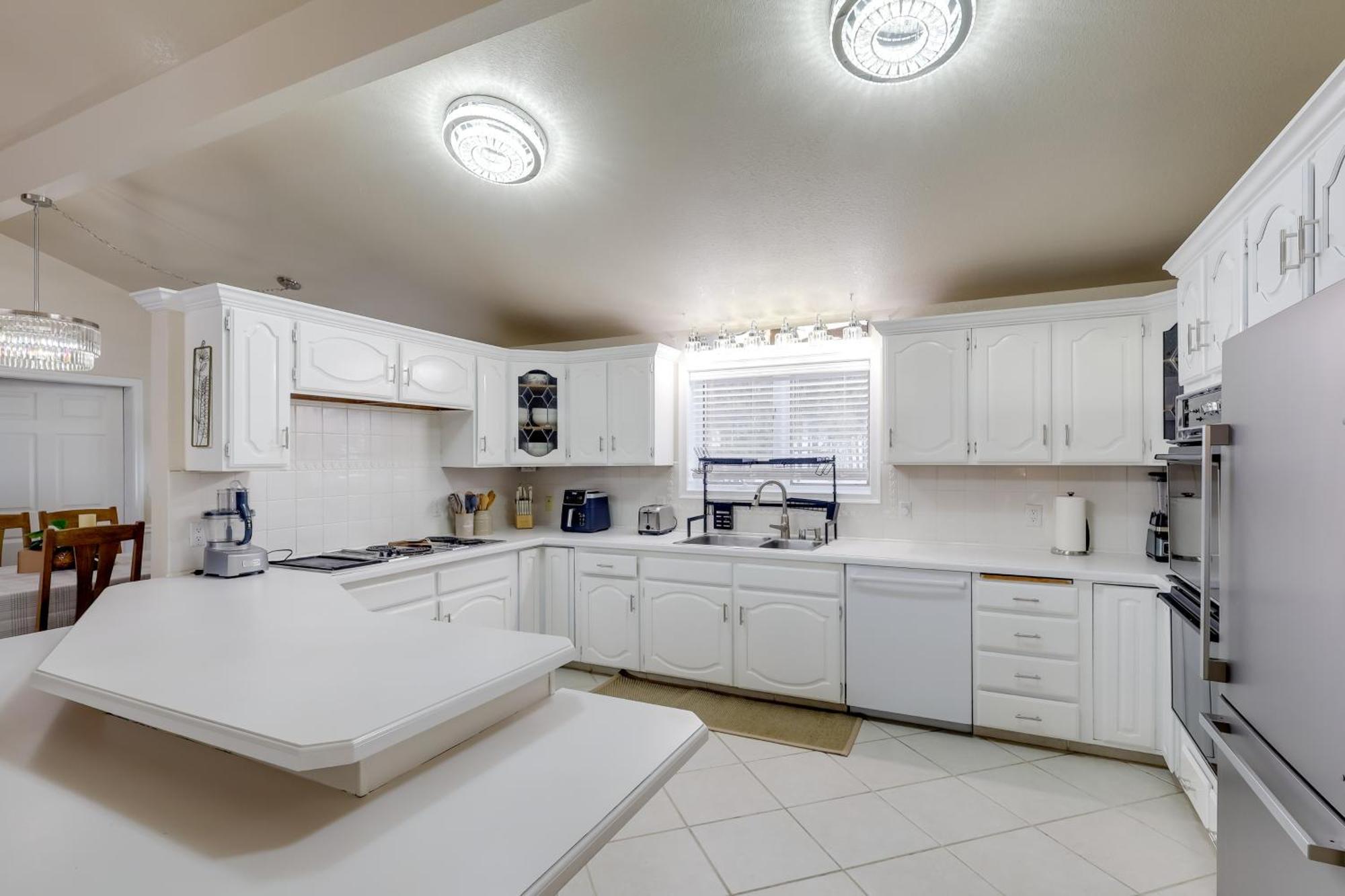 Hot Tub Haven Group Getaway In Fairbanks! Holiday home Fairbanks