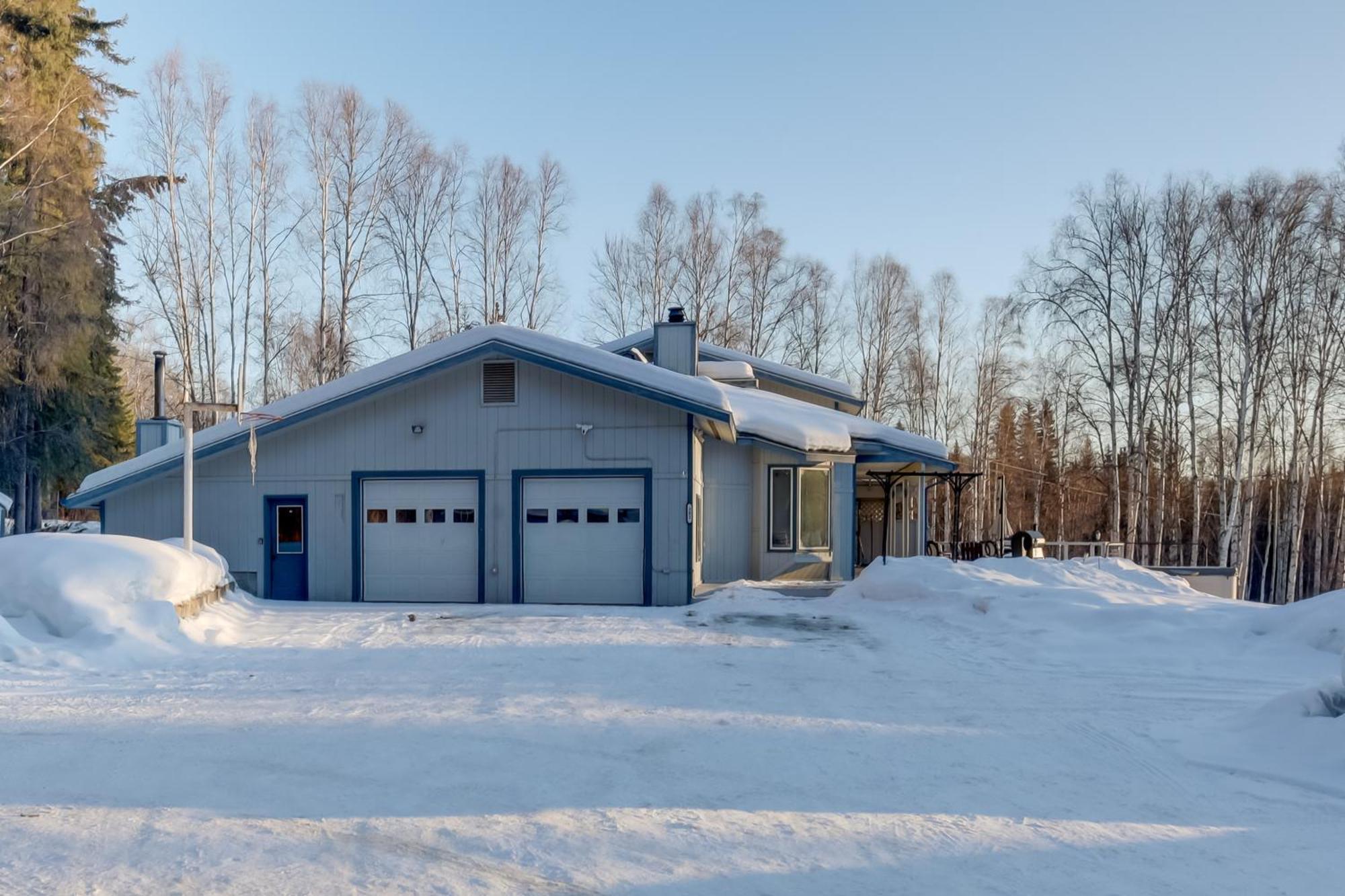 Hot Tub Haven Group Getaway In Fairbanks! Fairbanks