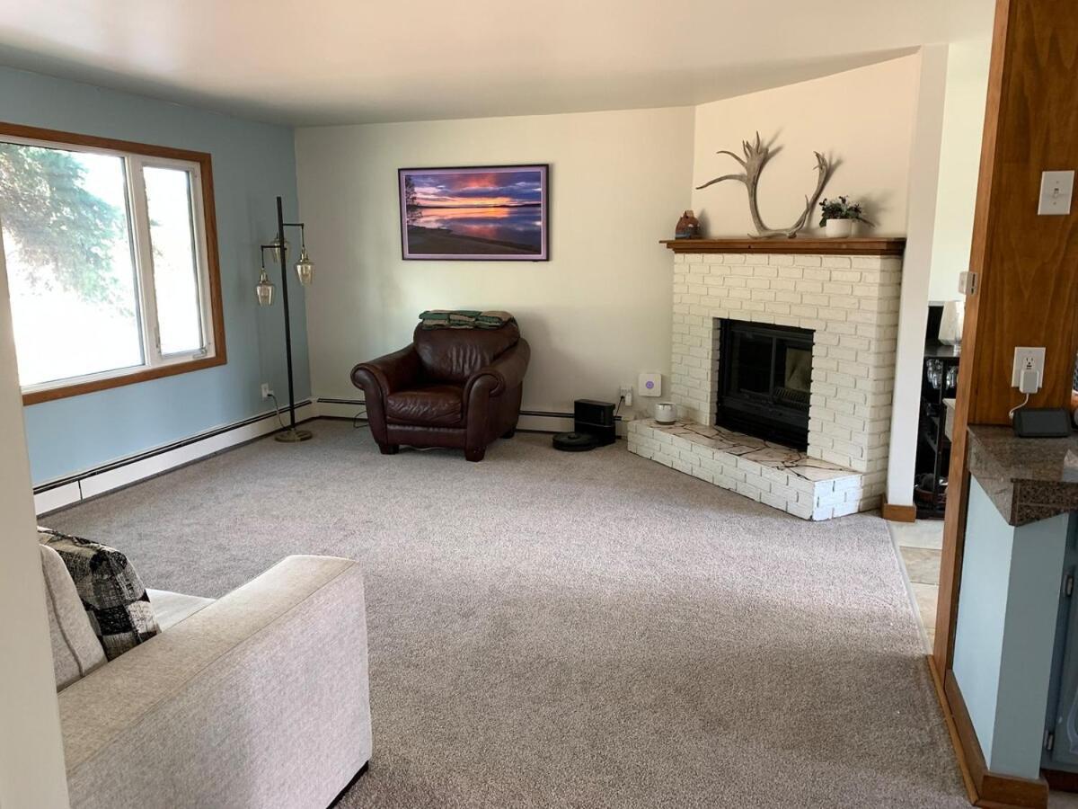 Two Bedroom In Great Location