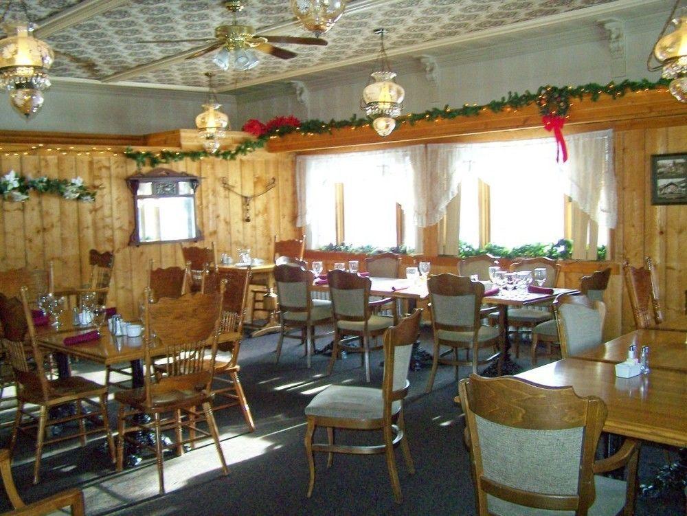Chena Hot Springs Hotel