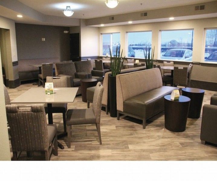 Hotel La Quinta By Wyndham Airport 3*