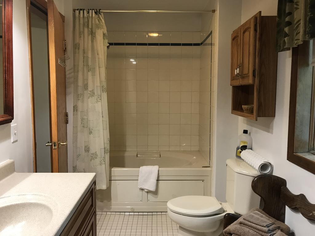 Inn 7 Gables & 3*