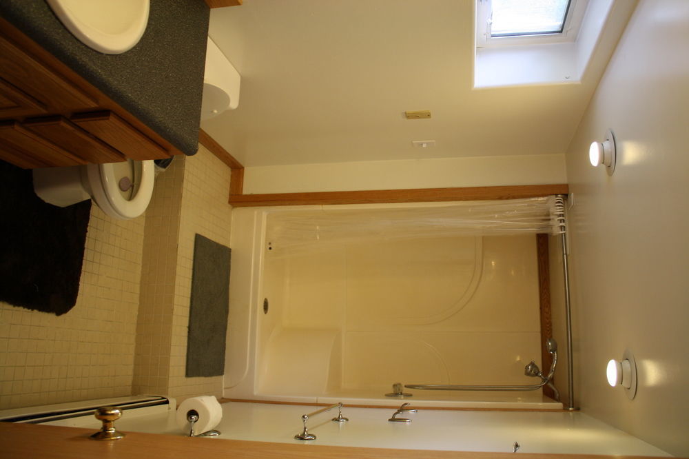 9th Ave Hostel