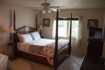 Minnie Street 5*