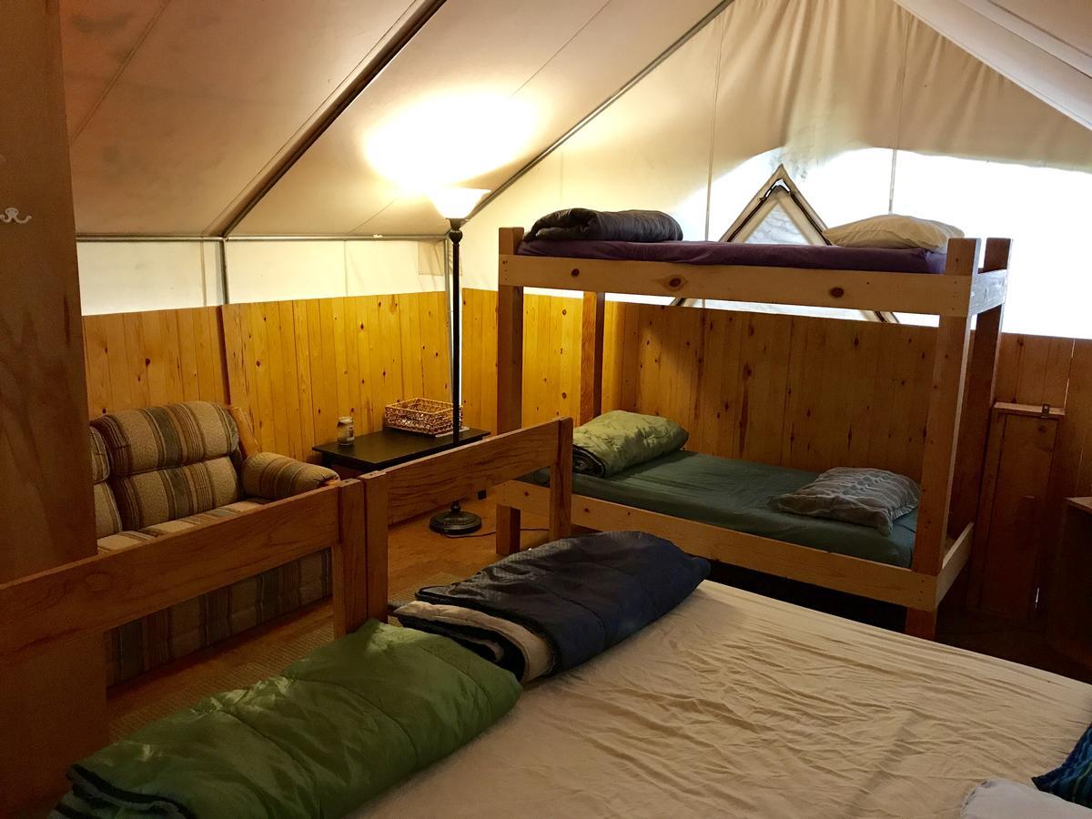 Sven's Basecamp Hostel