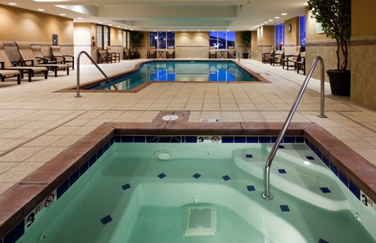 Hampton & Hotel