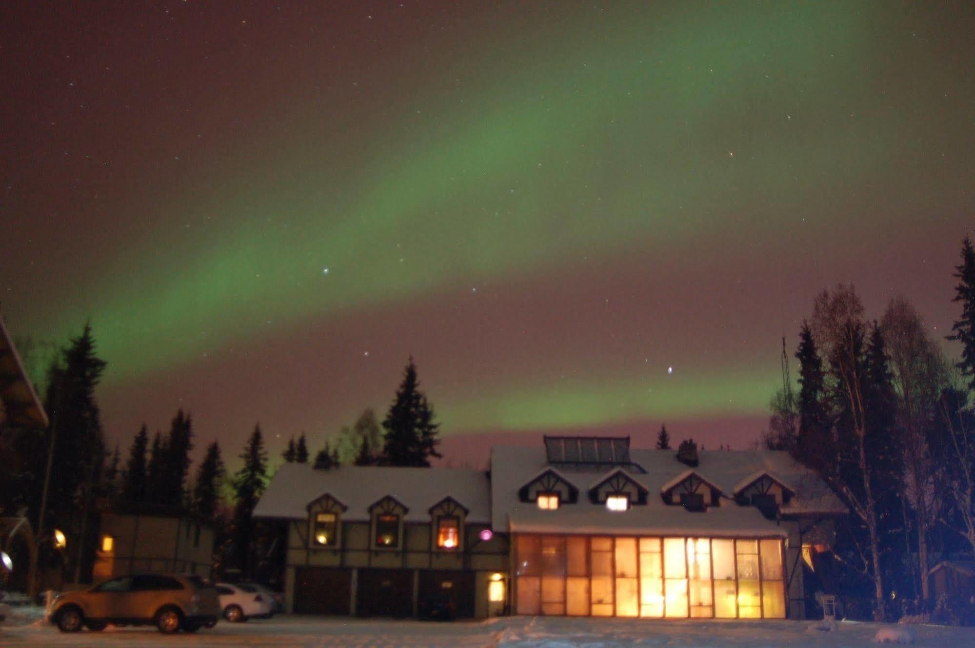 Inn 7 Gables & 3*