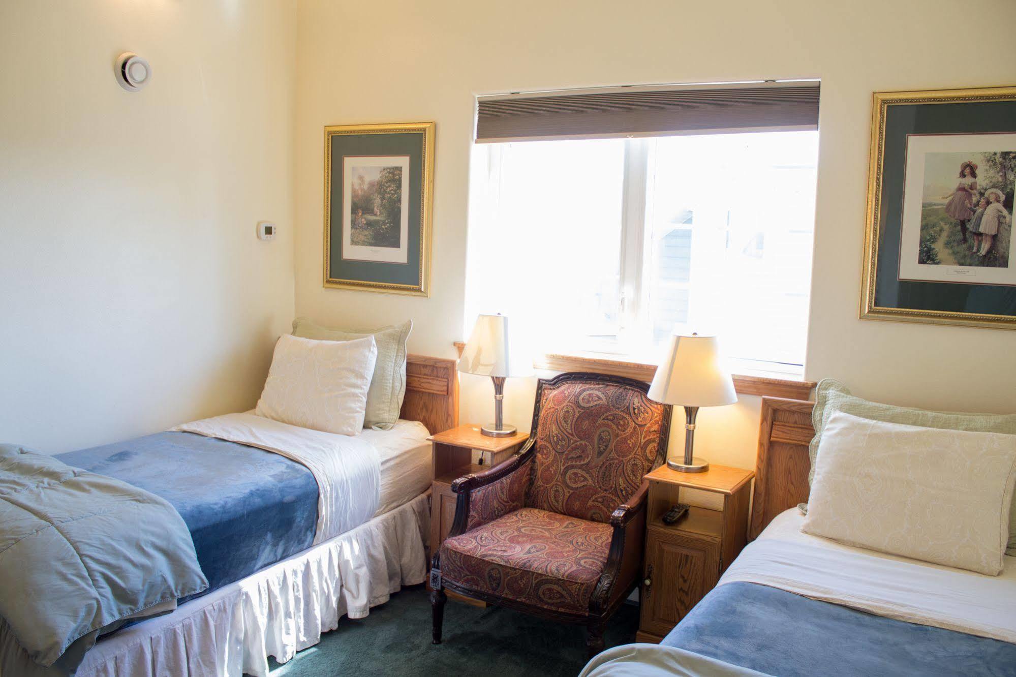 Minnie Street 5* Fairbanks
