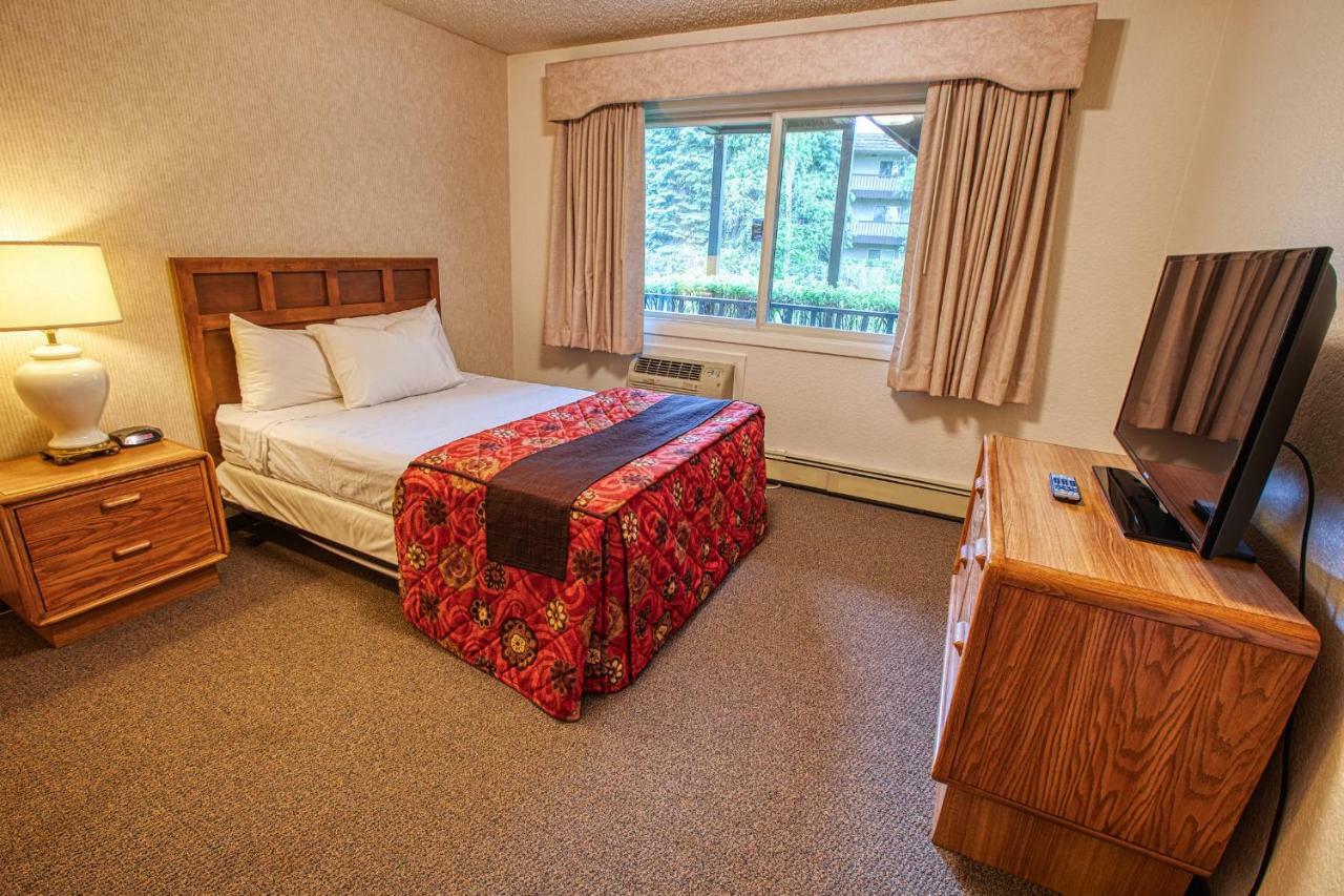 Wedgewood Hotel 3*